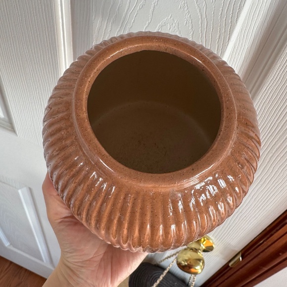 Stoneware Vase - Picture 3 of 4